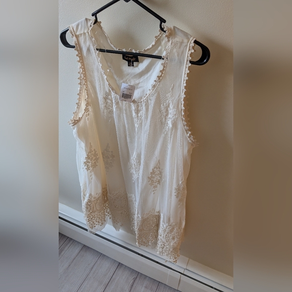 NWT Cal Style boho lace feminine embroidered cream sleeveless blouse. size 2XL. - Picture 4 of 9